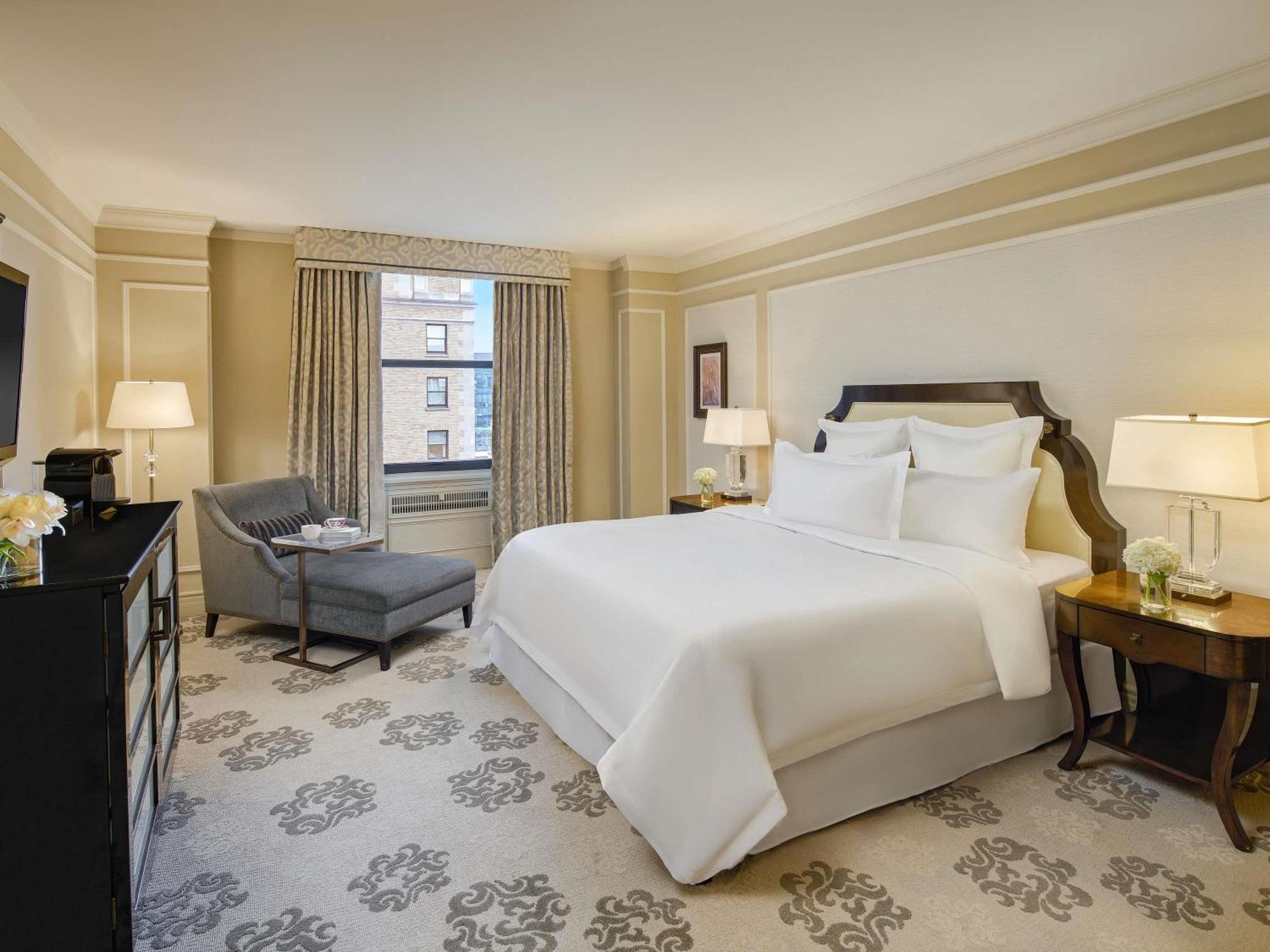 One-Bedroom Suite King Bed,1717003156:JPEG