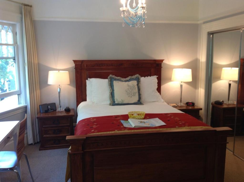 Queen Suite