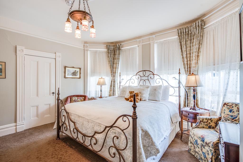 Quarto com Cama King-size