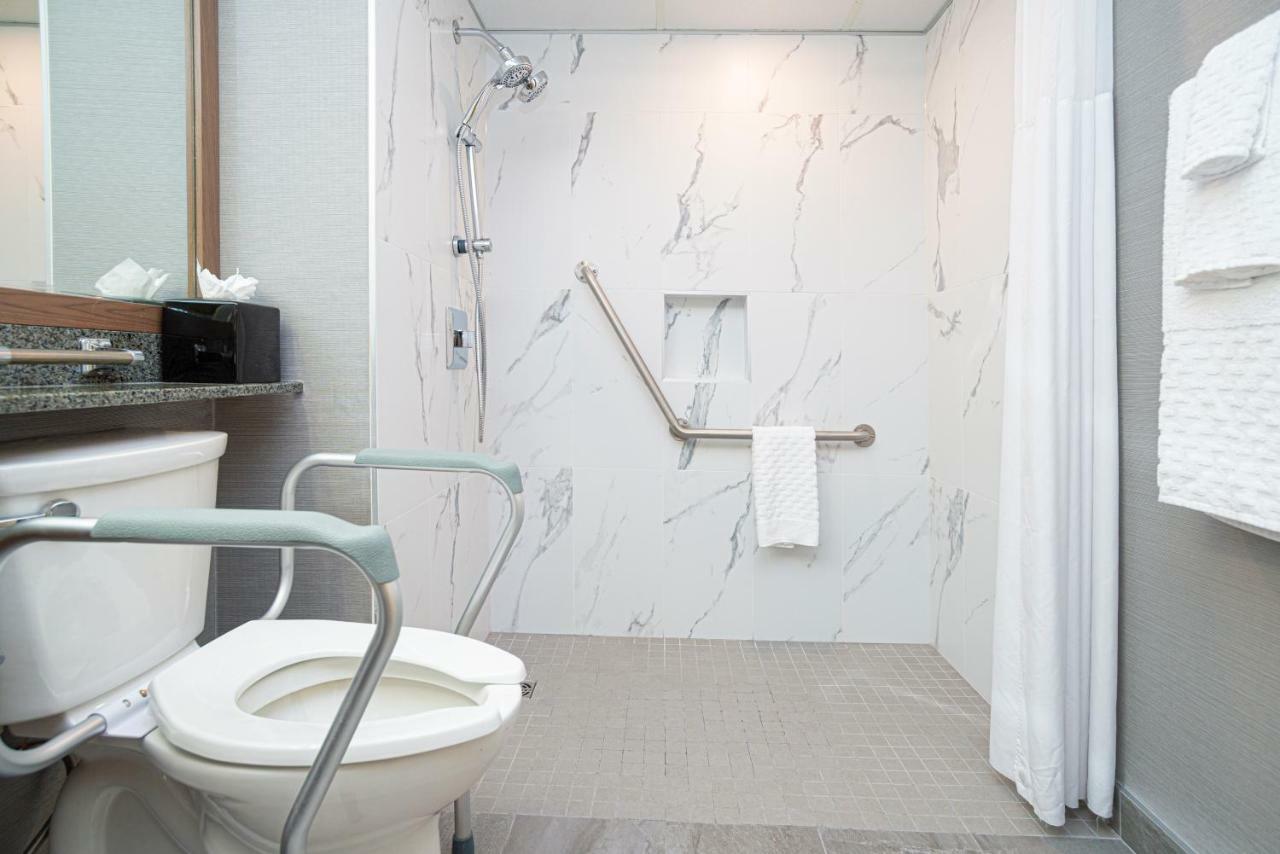 Double Suite with Two Double Beds, Roll-In Shower and Sofa Bed - Disability/Non-Smoking