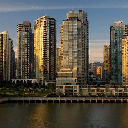 Granville Island Hotel-2